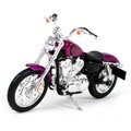 MAISTO MODEL 1:18 HD 2013 XL1200V SEVENTY-TWO FIALOVÁ